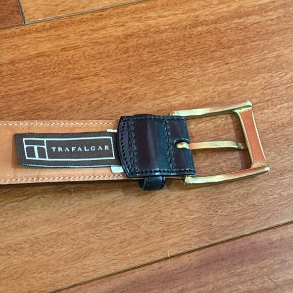 TRAFALGAR Hand Polished Cortina Leather Dress Belt Men's 42 104 Black - Picture 5 of 9